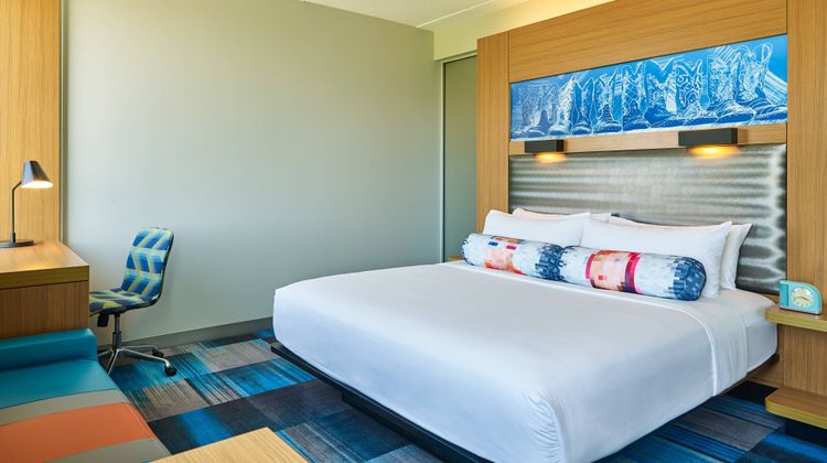 aloft Plano Room