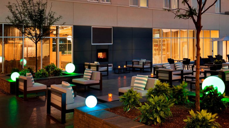 <b>Aloft Dallas Love Field Exterior</b>. Images powered by <a href="https://www.leonardoworldwide.com/" title="Leonardo Worldwide" target="_blank">Leonardo</a>.