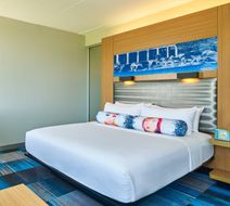 Aloft Frisco Room