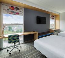 Aloft Louisville East Room