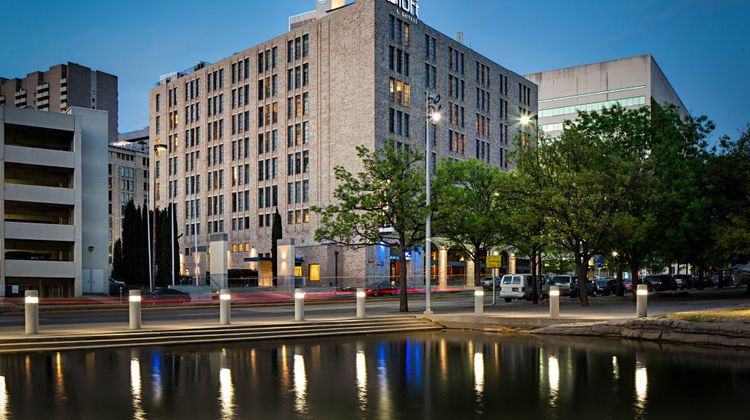 aloft Dallas Downtown Exterior