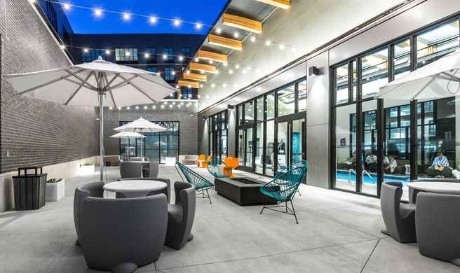 aloft Columbus Easton Exterior
