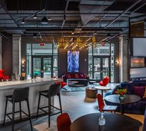 aloft Columbus Easton Lobby