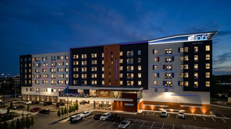 Aloft Columbus University District Exterior