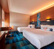 Aloft Cleveland Airport Room