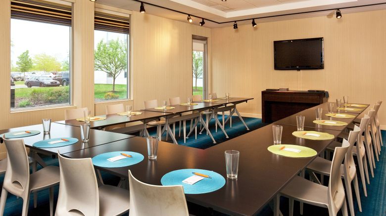 <b>aloft Bolingbrook Meeting</b>. Images powered by <a href="https://www.leonardoworldwide.com/" title="Leonardo Worldwide" target="_blank">Leonardo</a>.