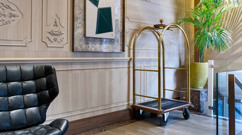 <b>Hotel Circulo Gran Via, Autograph Coll Lobby</b>. Images powered by <a href="https://www.leonardoworldwide.com/" title="Leonardo Worldwide" target="_blank">Leonardo</a>.