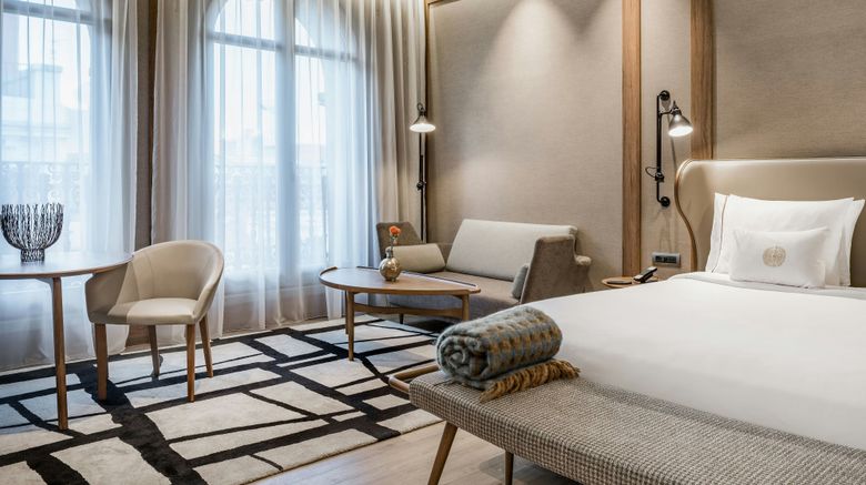 <b>Hotel Circulo Gran Via, Autograph Coll Suite</b>. Images powered by <a href="https://www.leonardoworldwide.com/" title="Leonardo Worldwide" target="_blank">Leonardo</a>.