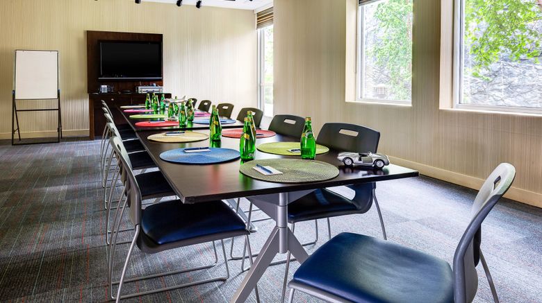<b>aloft Lexington Meeting</b>. Images powered by <a href="https://www.leonardoworldwide.com/" title="Leonardo Worldwide" target="_blank">Leonardo</a>.