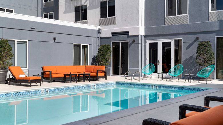 <b>Aloft Mountain View Pool</b>. Images powered by <a href="https://www.leonardoworldwide.com/" title="Leonardo Worldwide" target="_blank">Leonardo</a>.