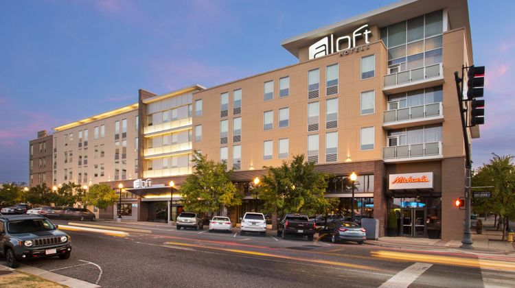 aloft Birmingham Soho Square Exterior