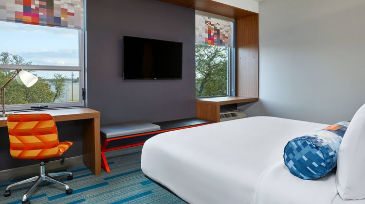 Aloft Austin Northwest Room
