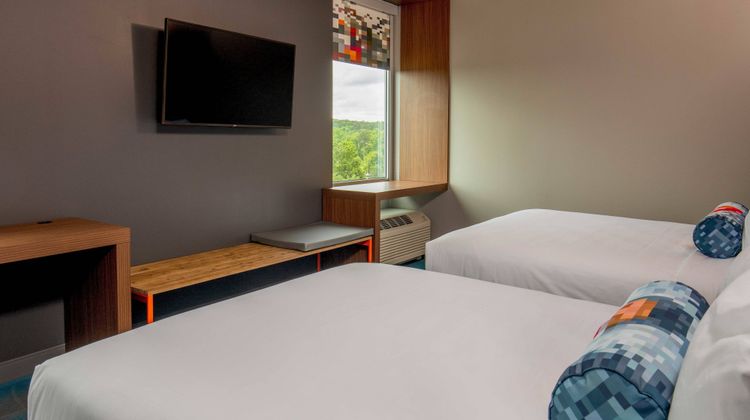 Aloft Alpharetta Room