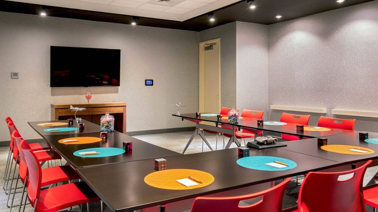 Aloft Alpharetta Meeting