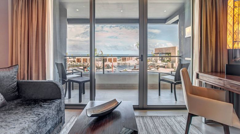 <b>Royalton Blue Waters Montego Bay Suite</b>. Images powered by <a href="https://www.leonardoworldwide.com/" title="Leonardo Worldwide" target="_blank">Leonardo</a>.