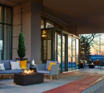 Renaissance Chicago Glenview Suite Hotel Exterior