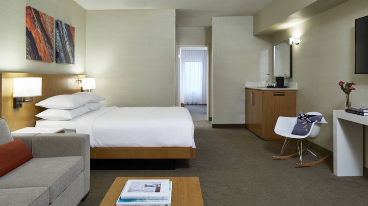 Renaissance Chicago Glenview Suite Hotel Suite