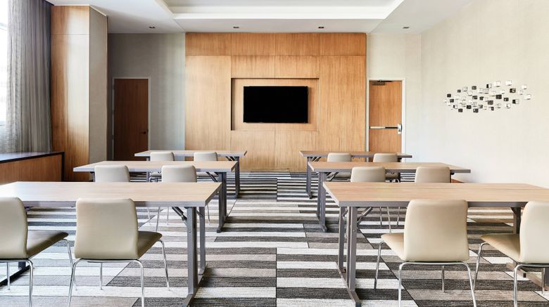 <b>AC Hotel Salt Lake City Downtown Meeting</b>. Images powered by <a href="https://www.leonardoworldwide.com/" title="Leonardo Worldwide" target="_blank">Leonardo</a>.