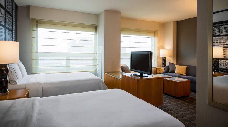 Renaissance Chicago O'Hare Suites Hotel Room