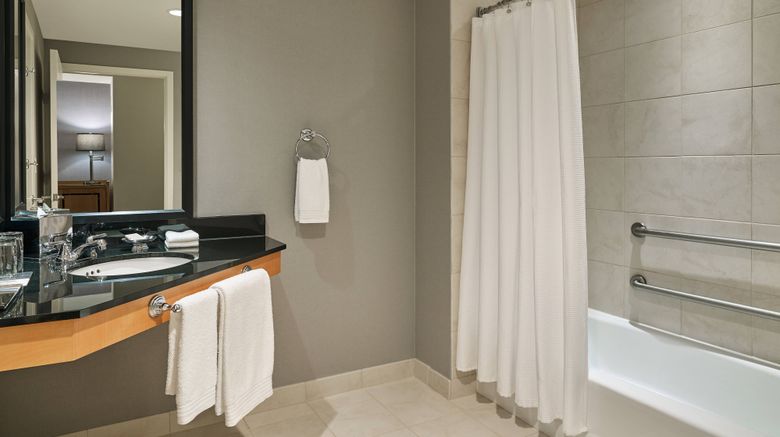 <b>Renaissance Chicago O'Hare Suites Hotel Room</b>. Images powered by <a href="https://www.leonardoworldwide.com/" title="Leonardo Worldwide" target="_blank">Leonardo</a>.