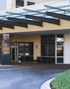 Renaissance Chicago O'Hare Suites Hotel