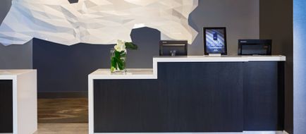 Renaissance Chicago O'Hare Suites Hotel Lobby