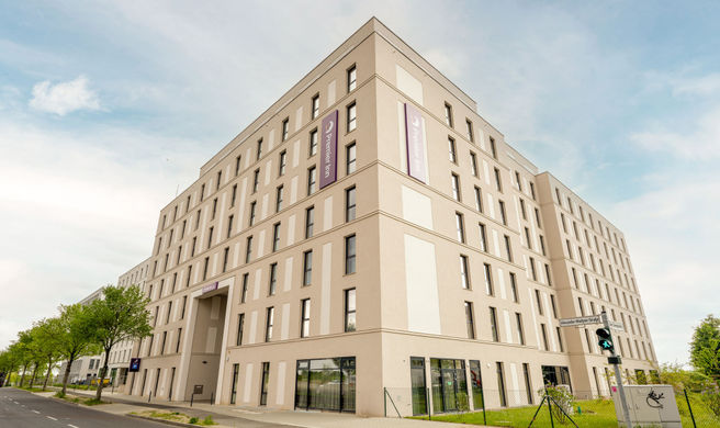 Premier Inn Berlin Airport Hotel Exterior