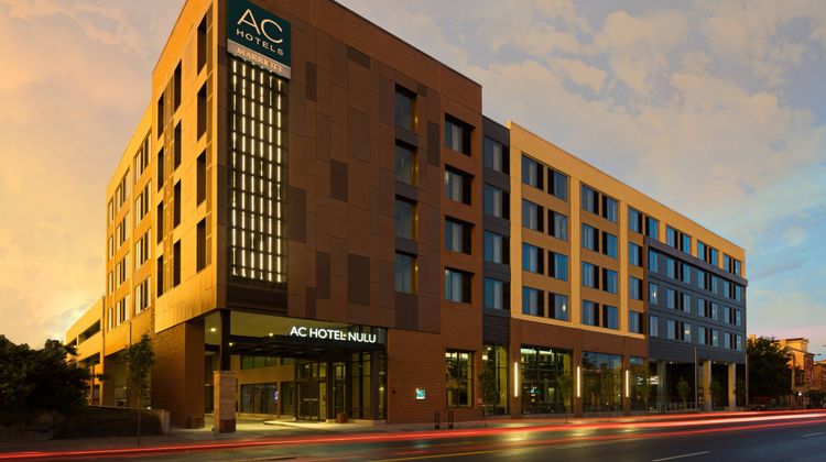 AC Hotel Louisville Downtown Exterior