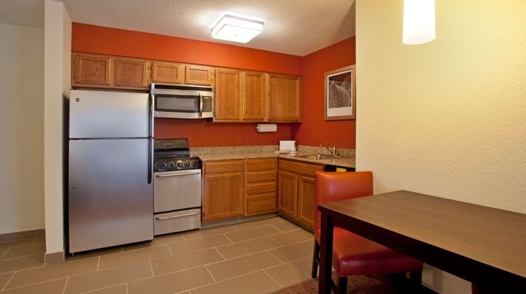 Residence Inn Fort Wayne Room