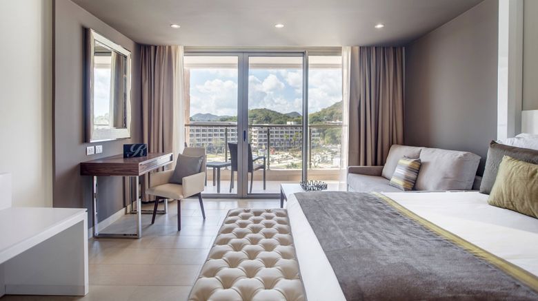 <b>Royalton Saint Lucia Resort & Spa Suite</b>. Images powered by <a href="https://www.leonardoworldwide.com/" title="Leonardo Worldwide" target="_blank">Leonardo</a>.