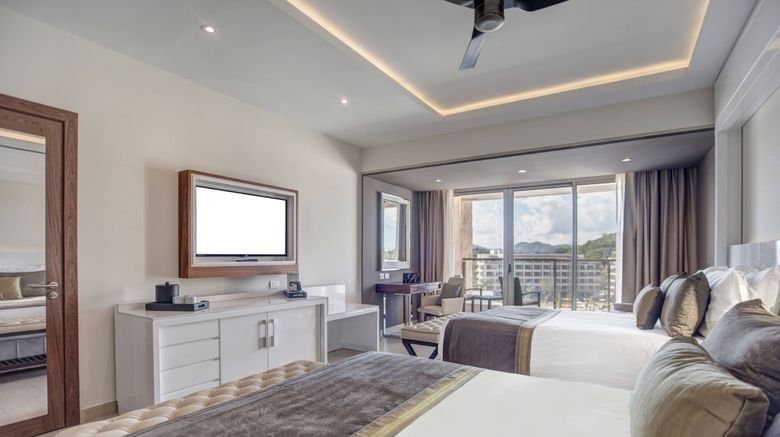 <b>Royalton Saint Lucia Resort & Spa Suite</b>. Images powered by <a href="https://www.leonardoworldwide.com/" title="Leonardo Worldwide" target="_blank">Leonardo</a>.