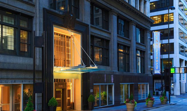 Renaissance Cincinnati Downtown Hotel Exterior