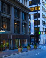 Renaissance Cincinnati Downtown Hotel