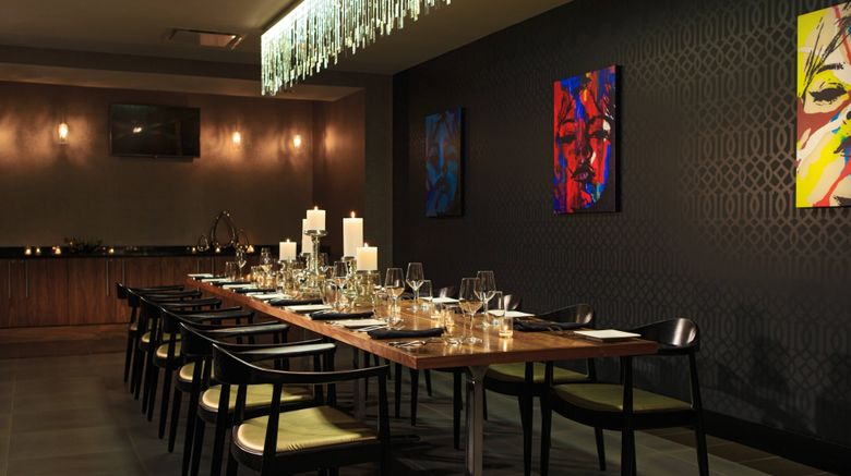<b>Renaissance Cincinnati Downtown Hotel Restaurant</b>. Images powered by <a href="https://www.leonardoworldwide.com/" title="Leonardo Worldwide" target="_blank">Leonardo</a>.