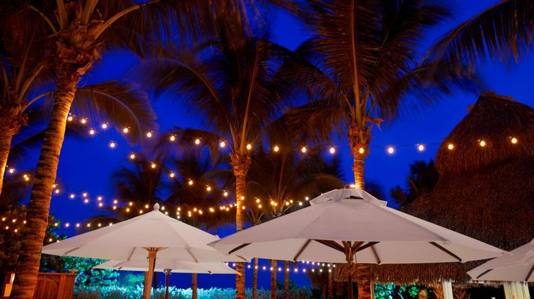 <b>Cadillac Hotel-Beach Club, Autograph Col Restaurant</b>. Images powered by <a href="https://www.leonardoworldwide.com/" title="Leonardo Worldwide" target="_blank">Leonardo</a>.