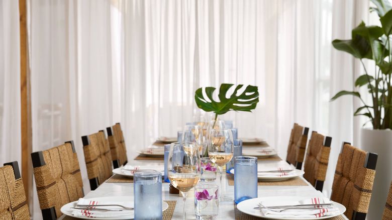 <b>Cadillac Hotel-Beach Club, Autograph Col Restaurant</b>. Images powered by <a href="https://www.leonardoworldwide.com/" title="Leonardo Worldwide" target="_blank">Leonardo</a>.