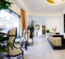 Hotel Metro, Autograph Collection Lobby