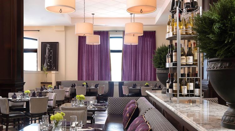 Hotel Blackhawk, Autograph Collection Restaurant