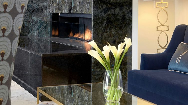 Hotel Blackhawk, Autograph Collection Lobby