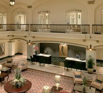 Hotel Blackhawk, Autograph Collection Lobby