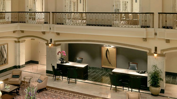 Hotel Blackhawk, Autograph Collection Lobby
