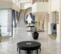 Hotel Blackhawk, Autograph Collection Lobby
