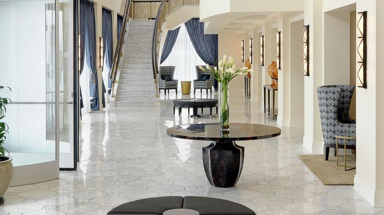 Hotel Blackhawk, Autograph Collection Lobby