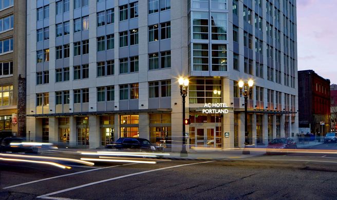 AC Hotel Portland Downtown Exterior