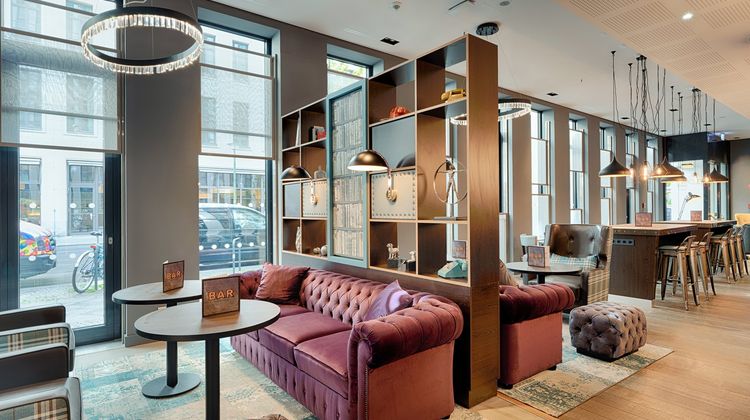 Premier Inn Alexanderplatz Lobby