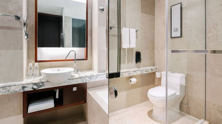 <b>Renaissance Shanghai Zhongshan Park Room</b>. Images powered by <a href="https://www.leonardoworldwide.com/" title="Leonardo Worldwide" target="_blank">Leonardo</a>.