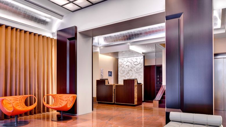 <b>Renaissance Lucerne Hotel Lobby</b>. Images powered by <a href="https://www.leonardoworldwide.com/" title="Leonardo Worldwide" target="_blank">Leonardo</a>.