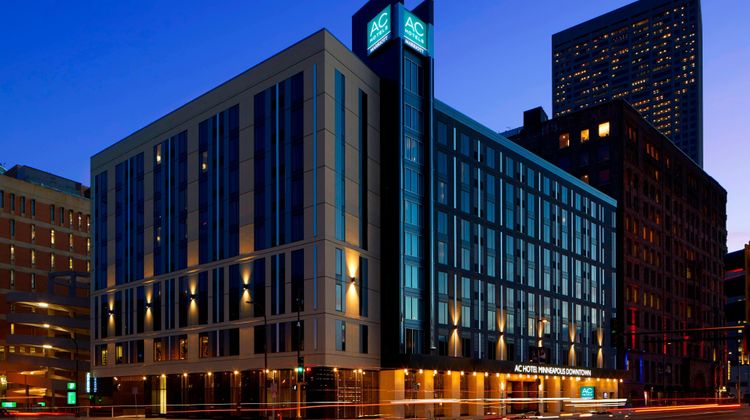 AC Hotel Minneapolis Downtown Exterior