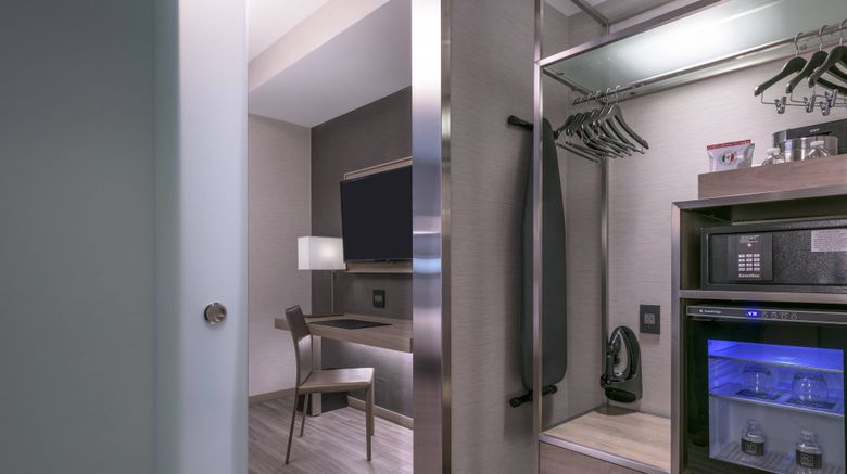 <b>AC by Marriott Boston North Suite</b>. Images powered by <a href="https://www.leonardoworldwide.com/" title="Leonardo Worldwide" target="_blank">Leonardo</a>.