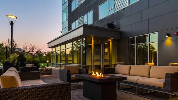 AC by Marriott Cambridge Exterior